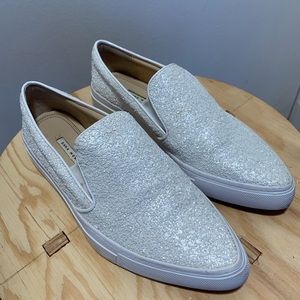 Zara White Pointed Toe Slip-On Sneaker